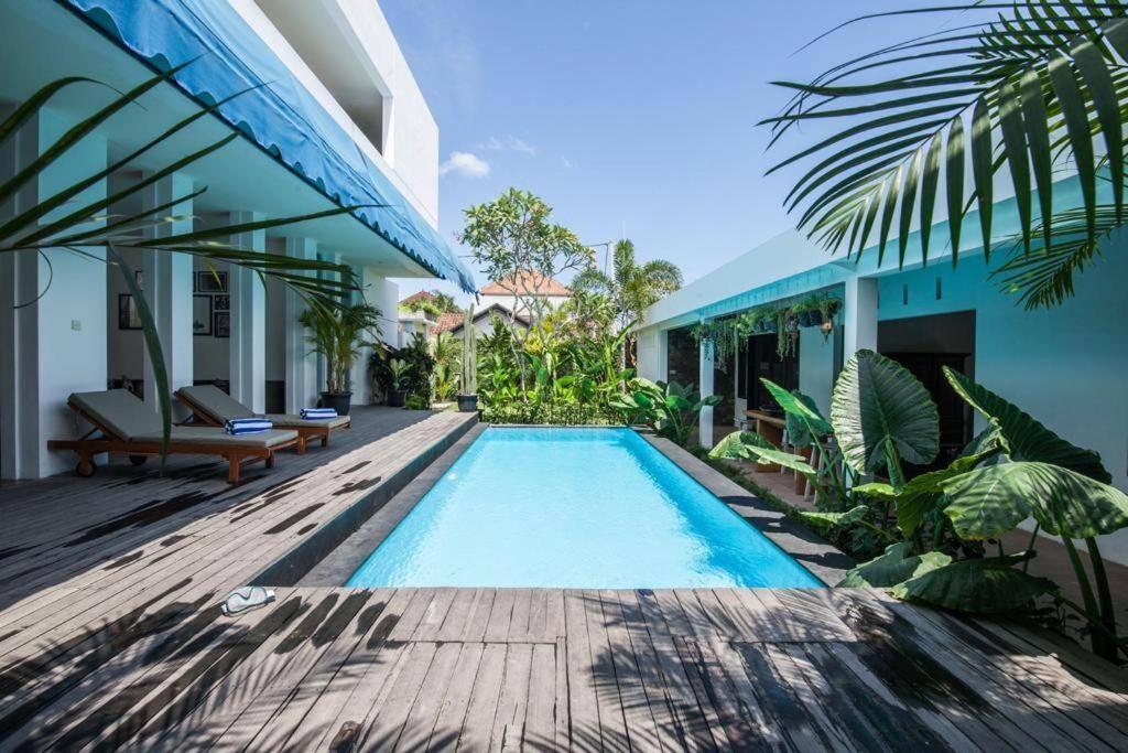Villa Deluxe Tropical 6 Bedroom Near Canggu