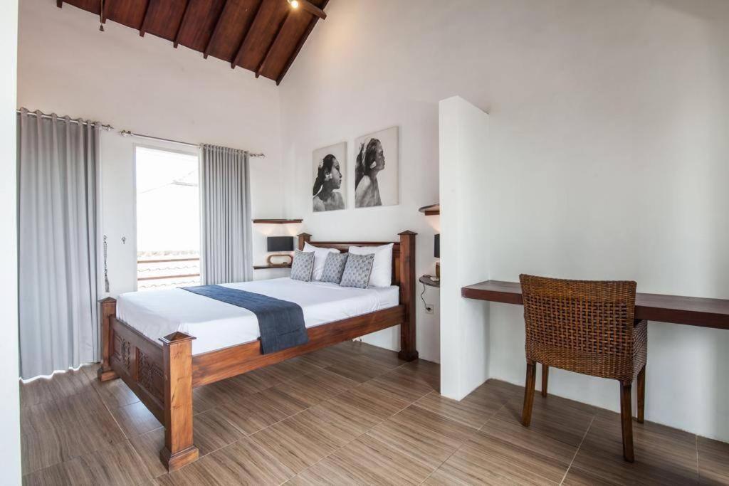 Deluxe Tropical 6 Bedroom Near Villa Canggu