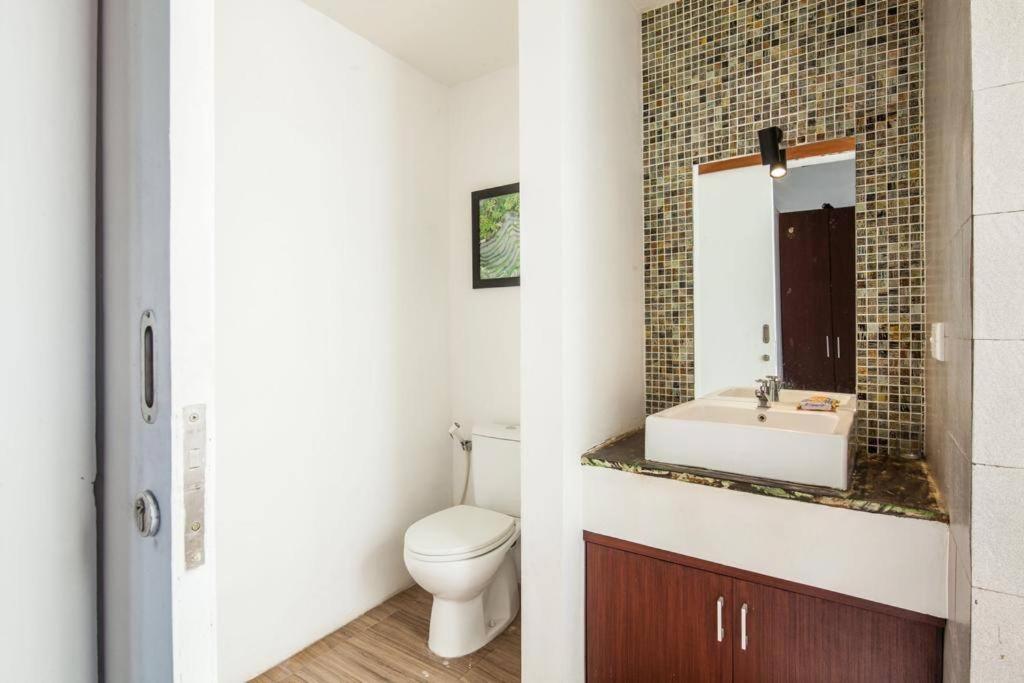 Deluxe Tropical 6 Bedroom Near * Canggu