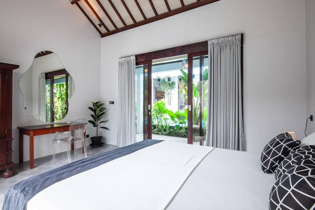 Villa Deluxe Tropical 6 Bedroom Near *